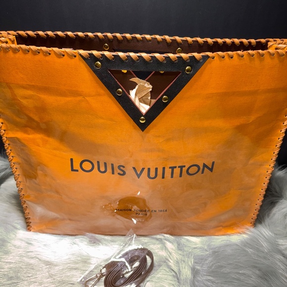Authentic Louis Vuitton Shopping bag covered in PVC With Handles - Picture 6 of 8